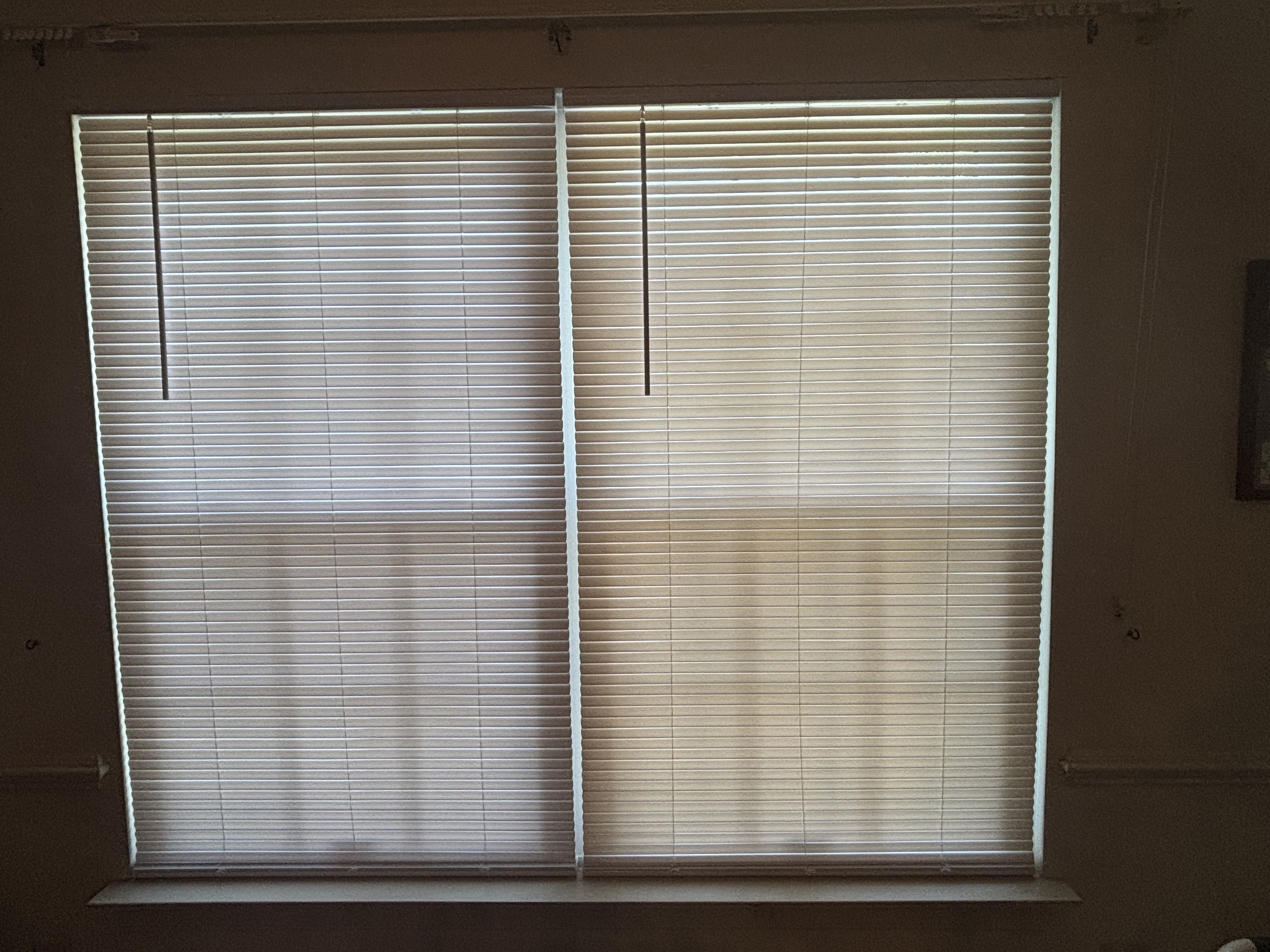 Mini Blinds installed in 19020